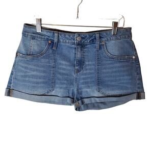 Vanilla Star Medium Wash Size 9 Juniors Cuffed Jean Shorts, NWOT